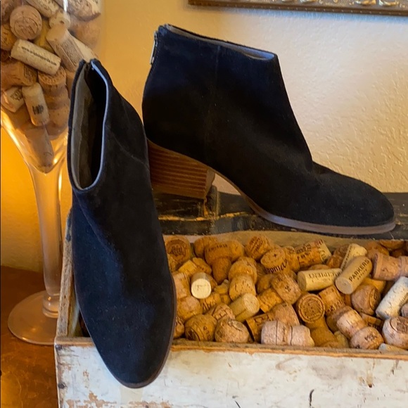 Seychelles Shoes - Seychelles Suede ankle boots